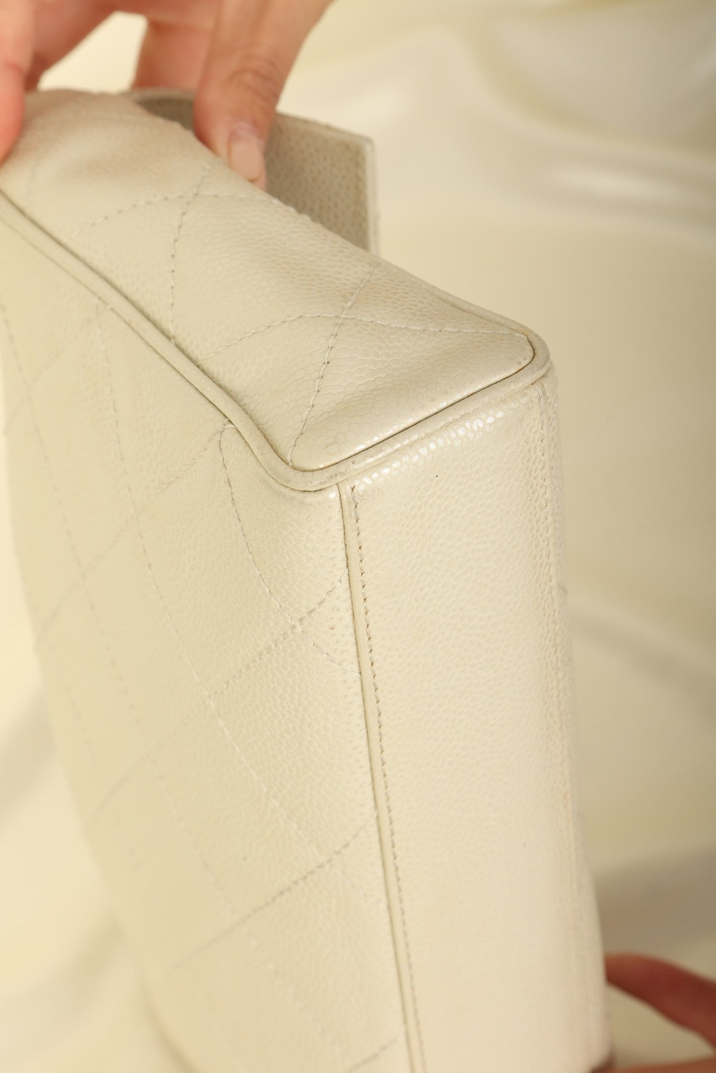 Chanel 2000 Caviar Iridescent Flap Bag