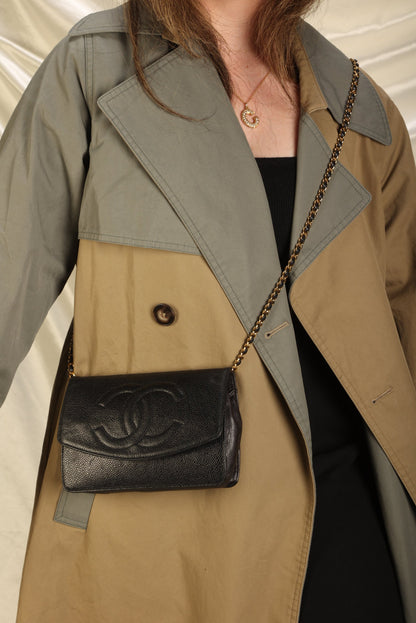 Chanel Caviar Wallet on Chain