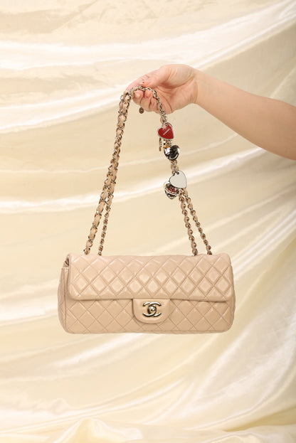Extremely Rare Limited Edition Chanel Lambskin Heart Baguette