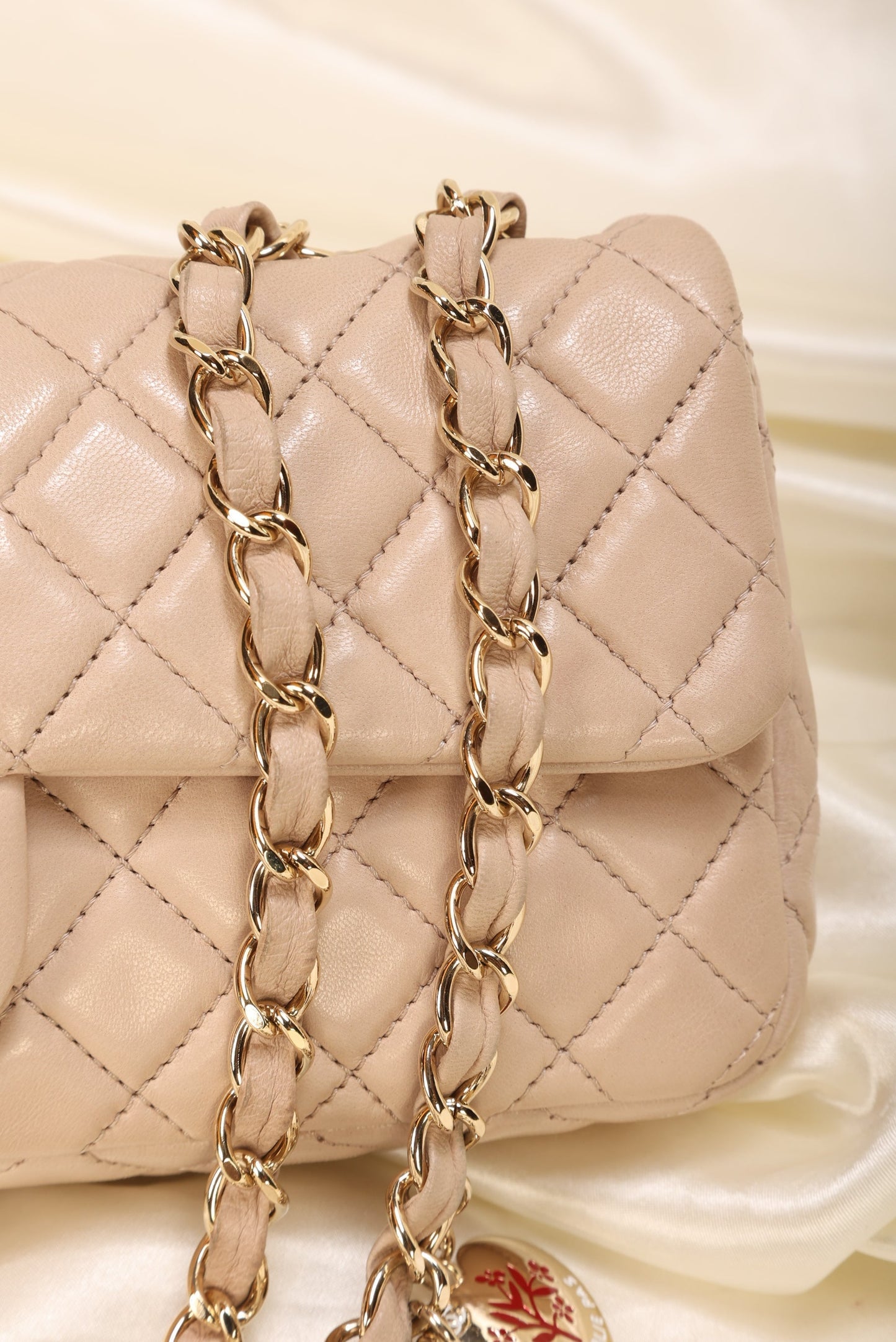 Extremely Rare Limited Edition Chanel Lambskin Heart Baguette