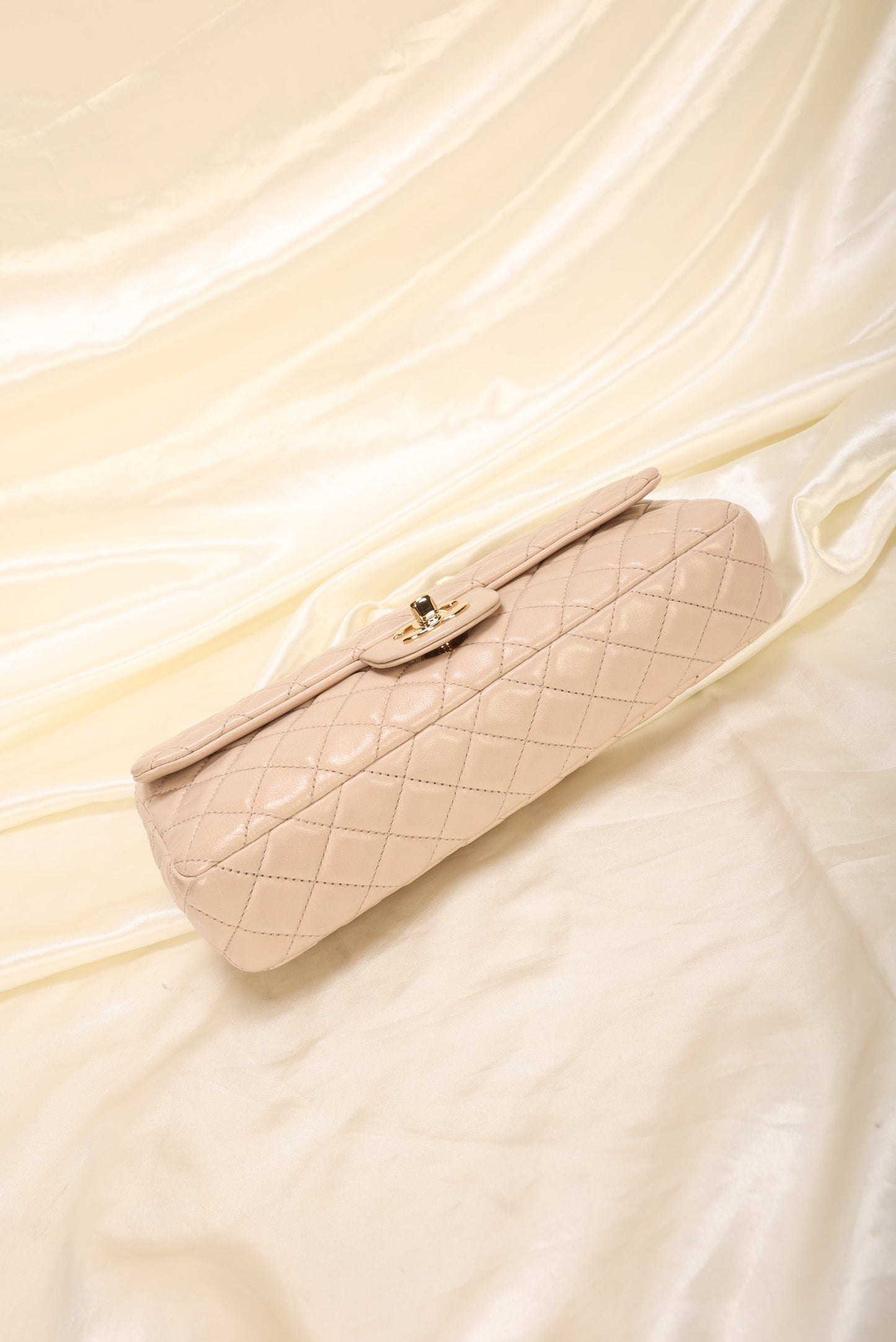 Extremely Rare Limited Edition Chanel Lambskin Heart Baguette