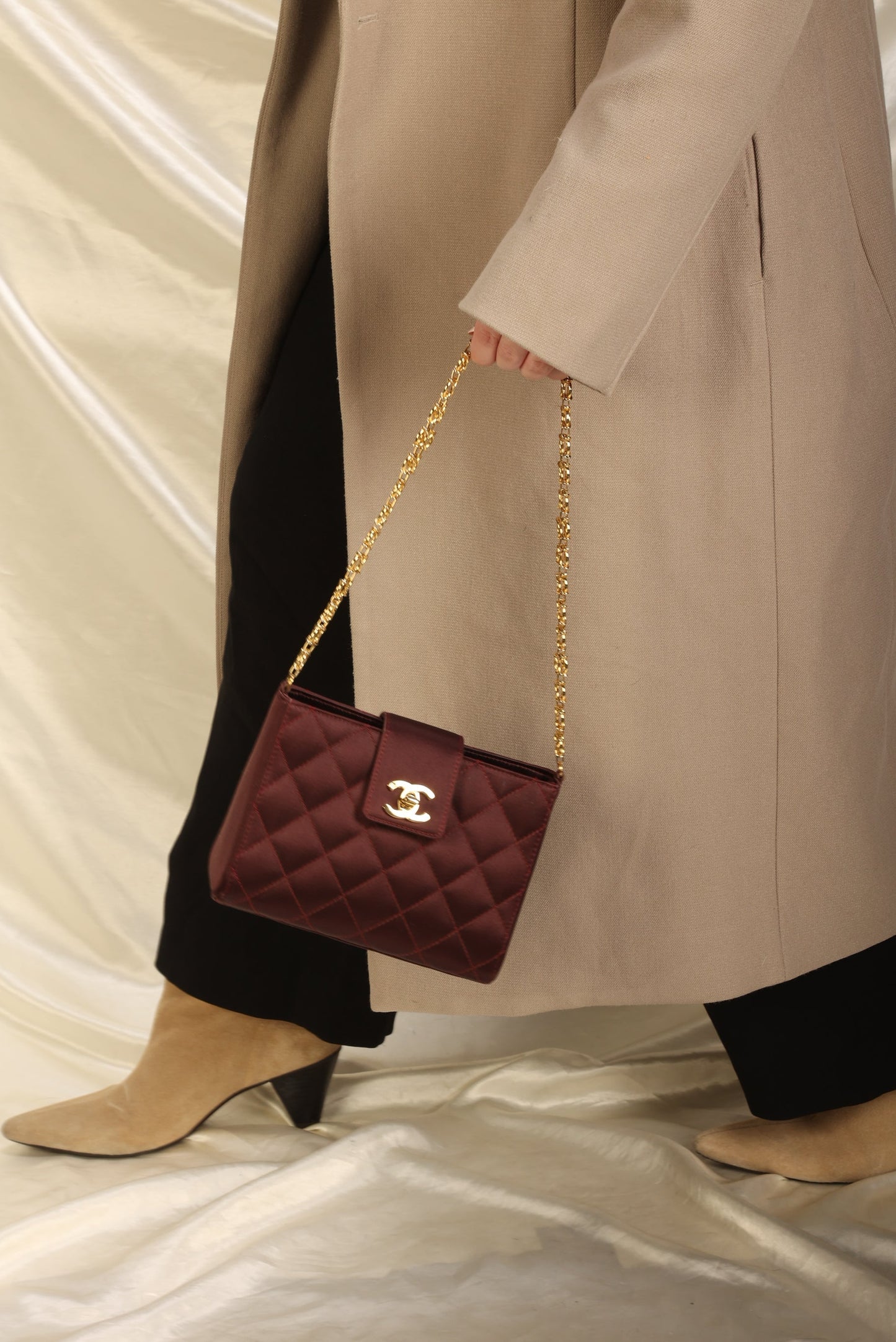 Extremely Rare Chanel Satin Chain Pochette