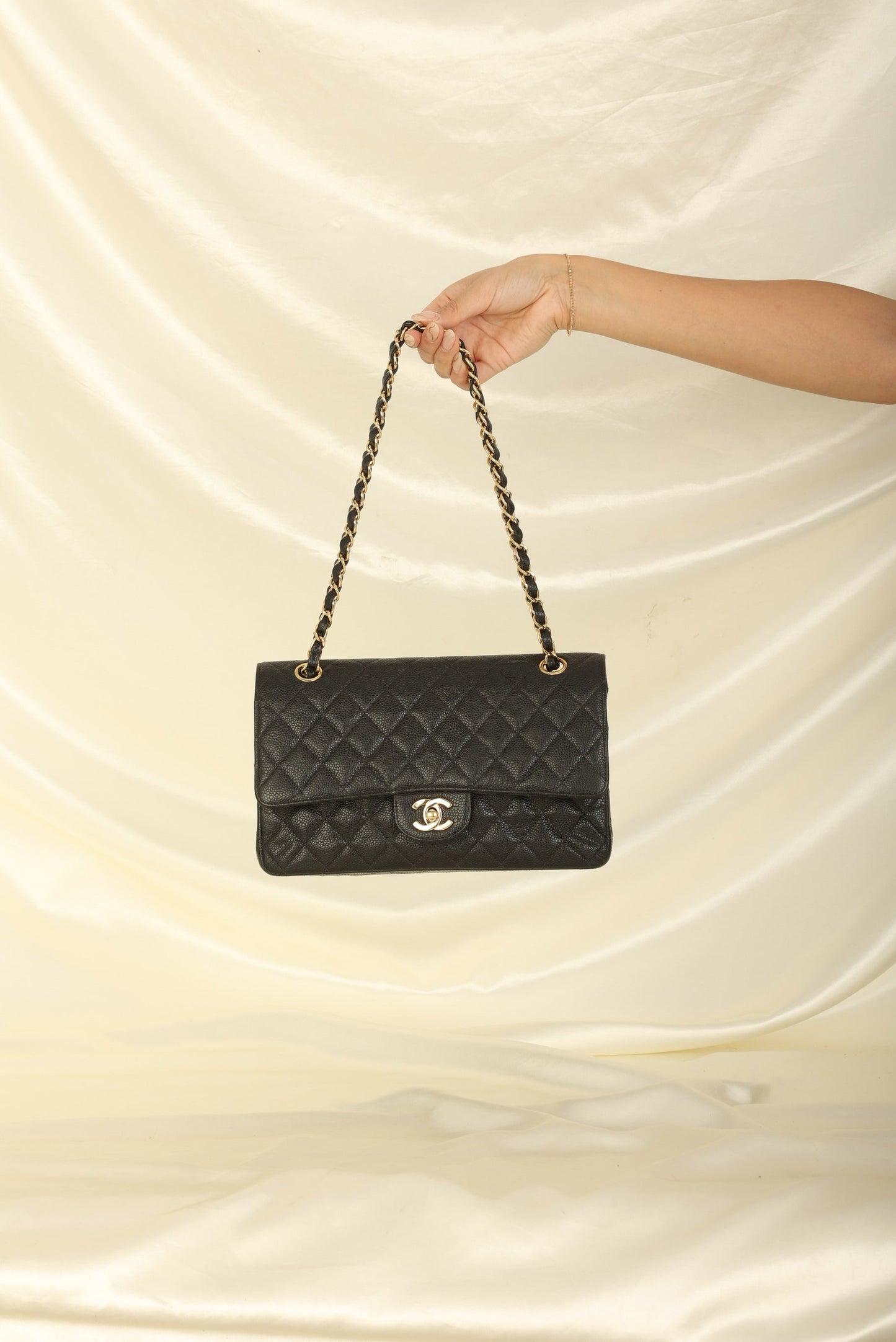 Chanel 2002 Caviar Medium Double Flap