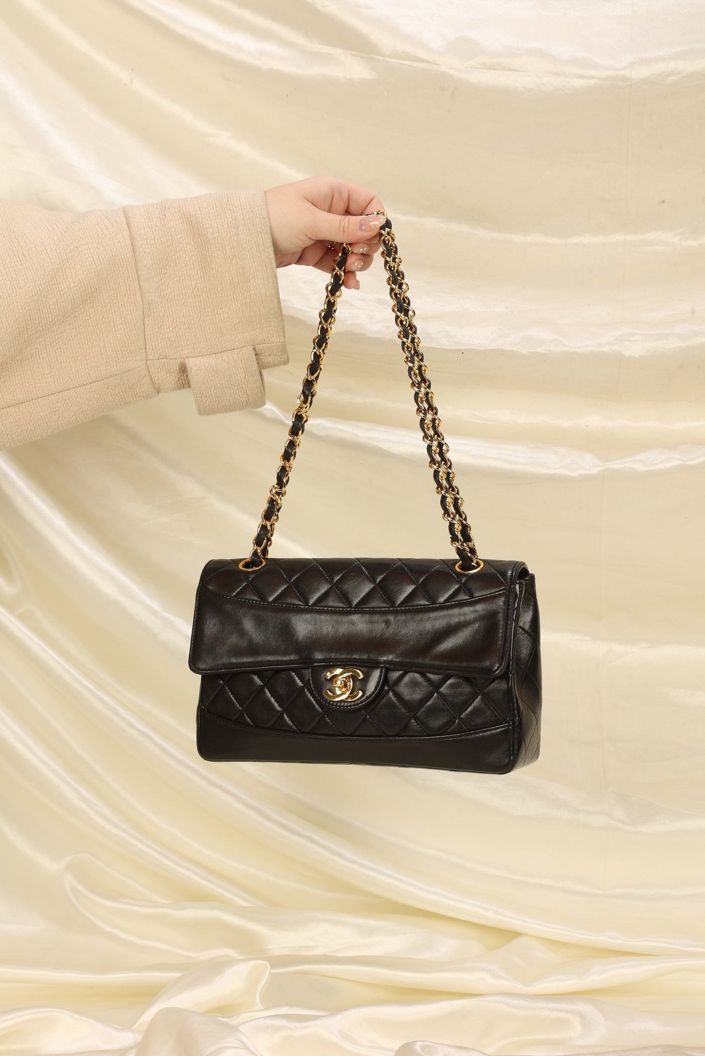 Extremely Rare Chanel Diana With Wallet