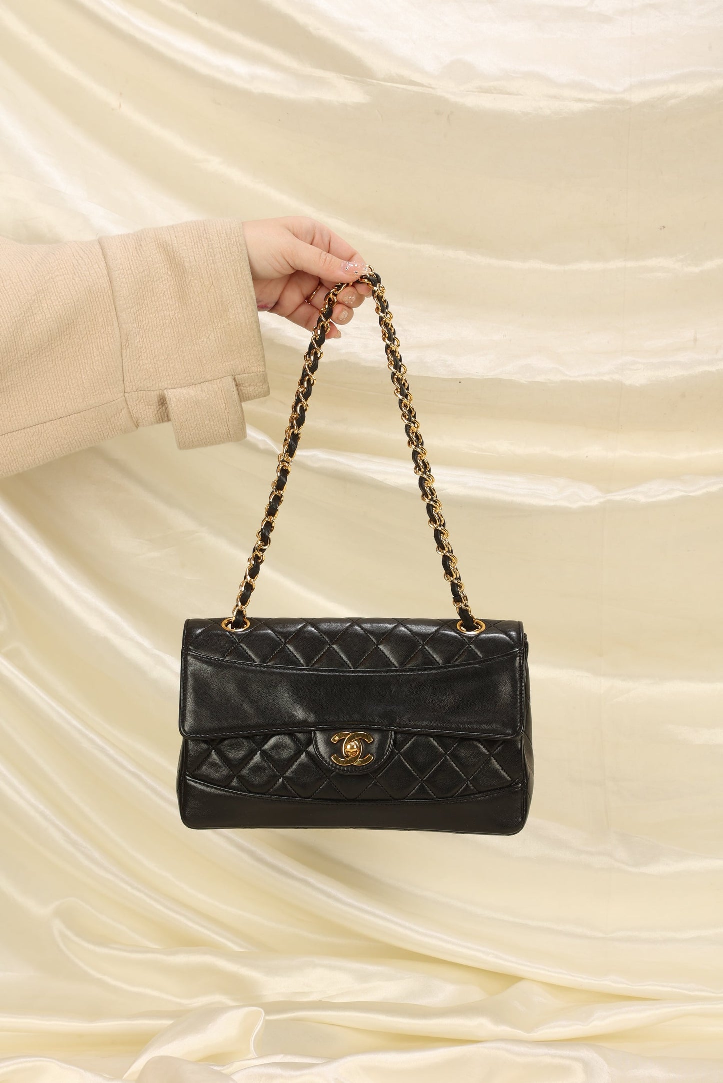 Extremely Rare Chanel Diana With Wallet