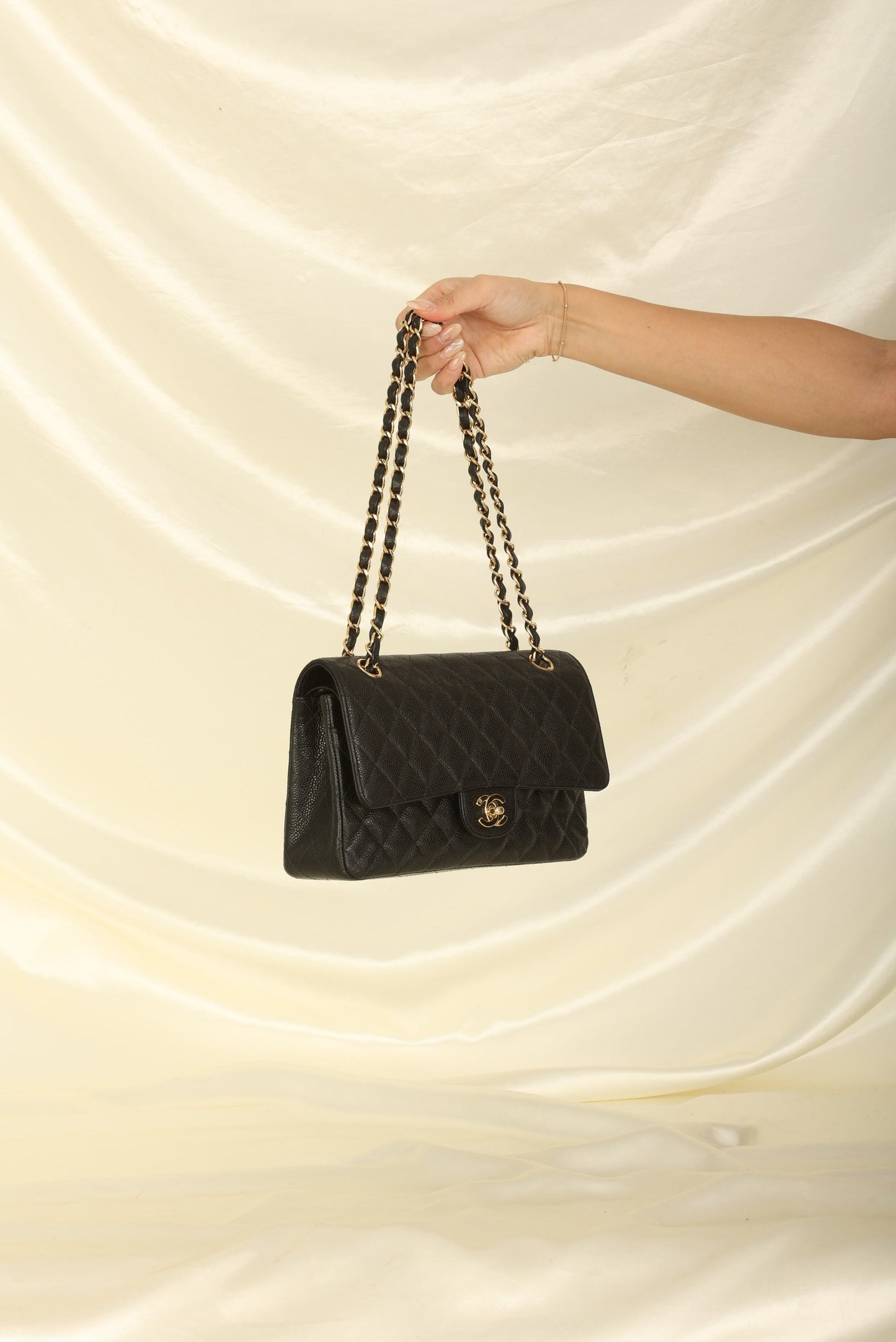 Chanel 2002 Caviar Medium Double Flap