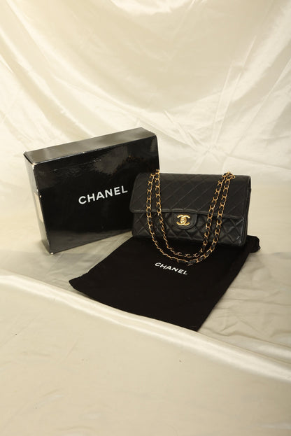 Chanel 2005 Caviar Medium Double Flap