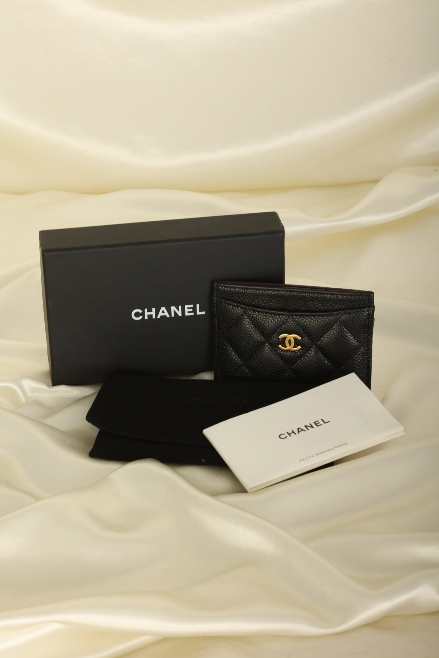 Chanel Caviar Cardholder