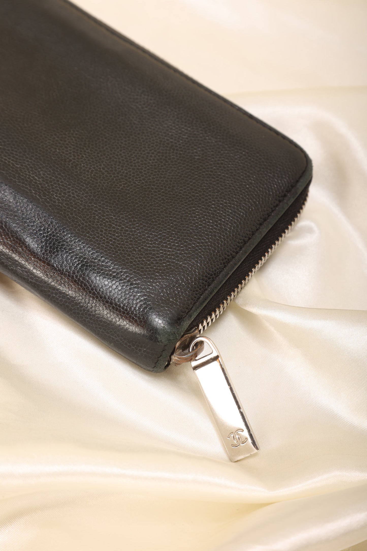 Chanel Caviar Continental Wallet
