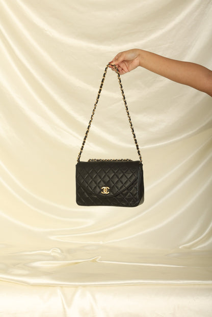 Chanel 1989 Lambskin Single Round Flap