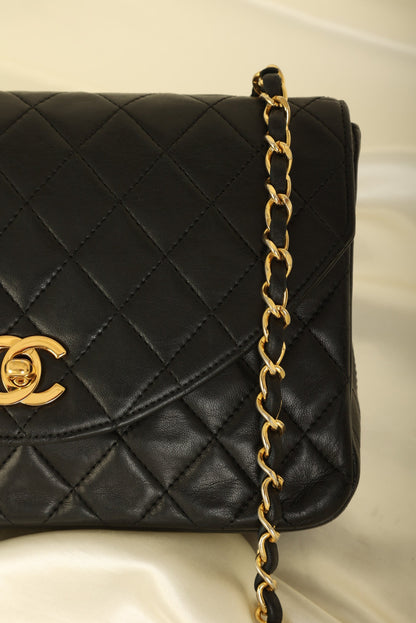 Chanel 1989 Lambskin Single Round Flap