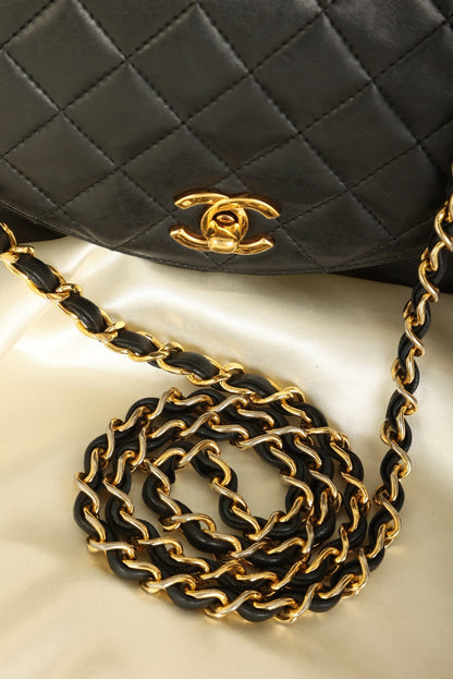 Chanel 1989 Lambskin Single Round Flap