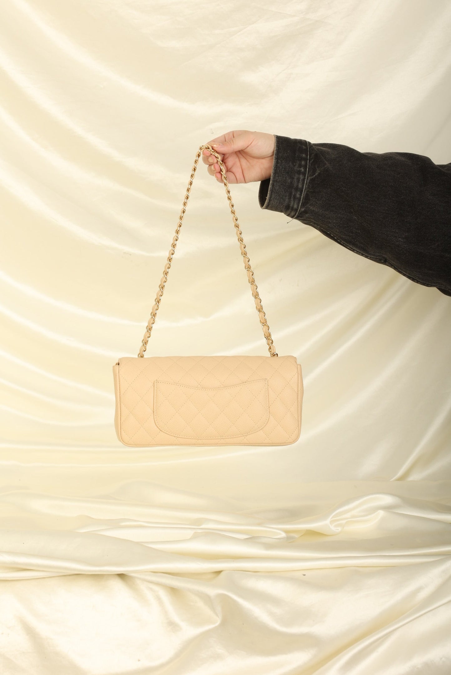 Extremely Rare Chanel 2008 Caviar East West Flap