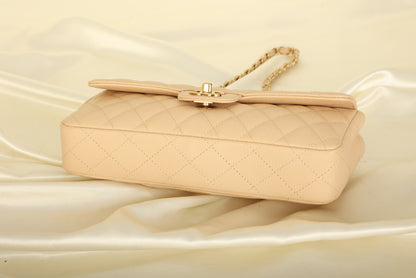 Extremely Rare Chanel 2008 Caviar East West Flap