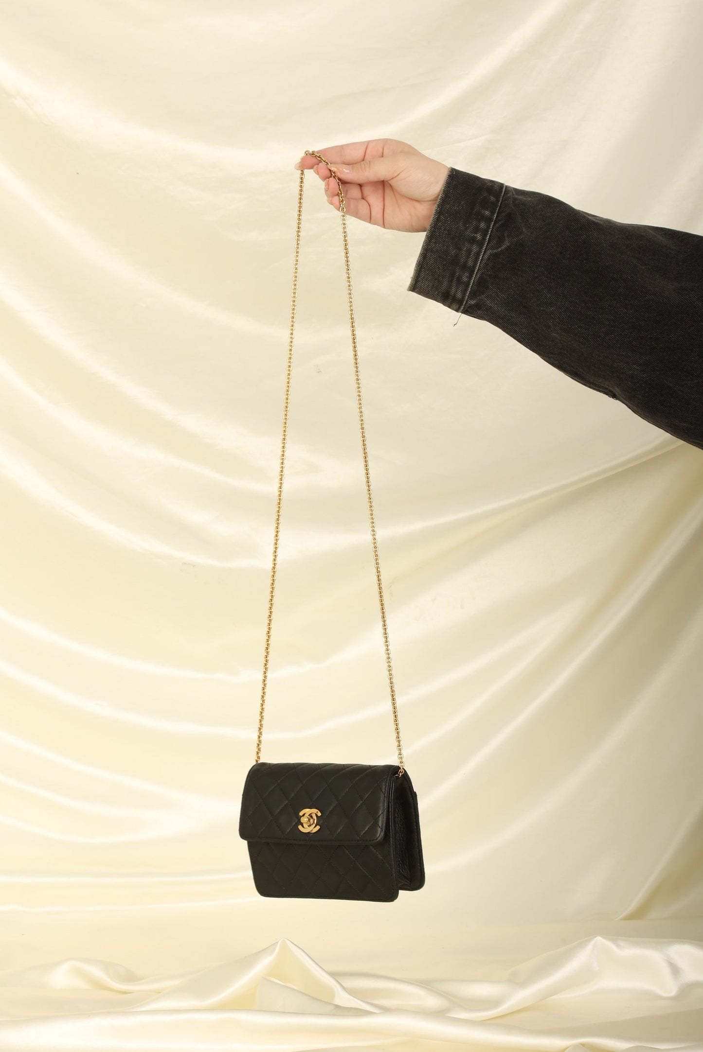 Extremely Rare Chanel 1991 Lambskin Mini Chain Flap
