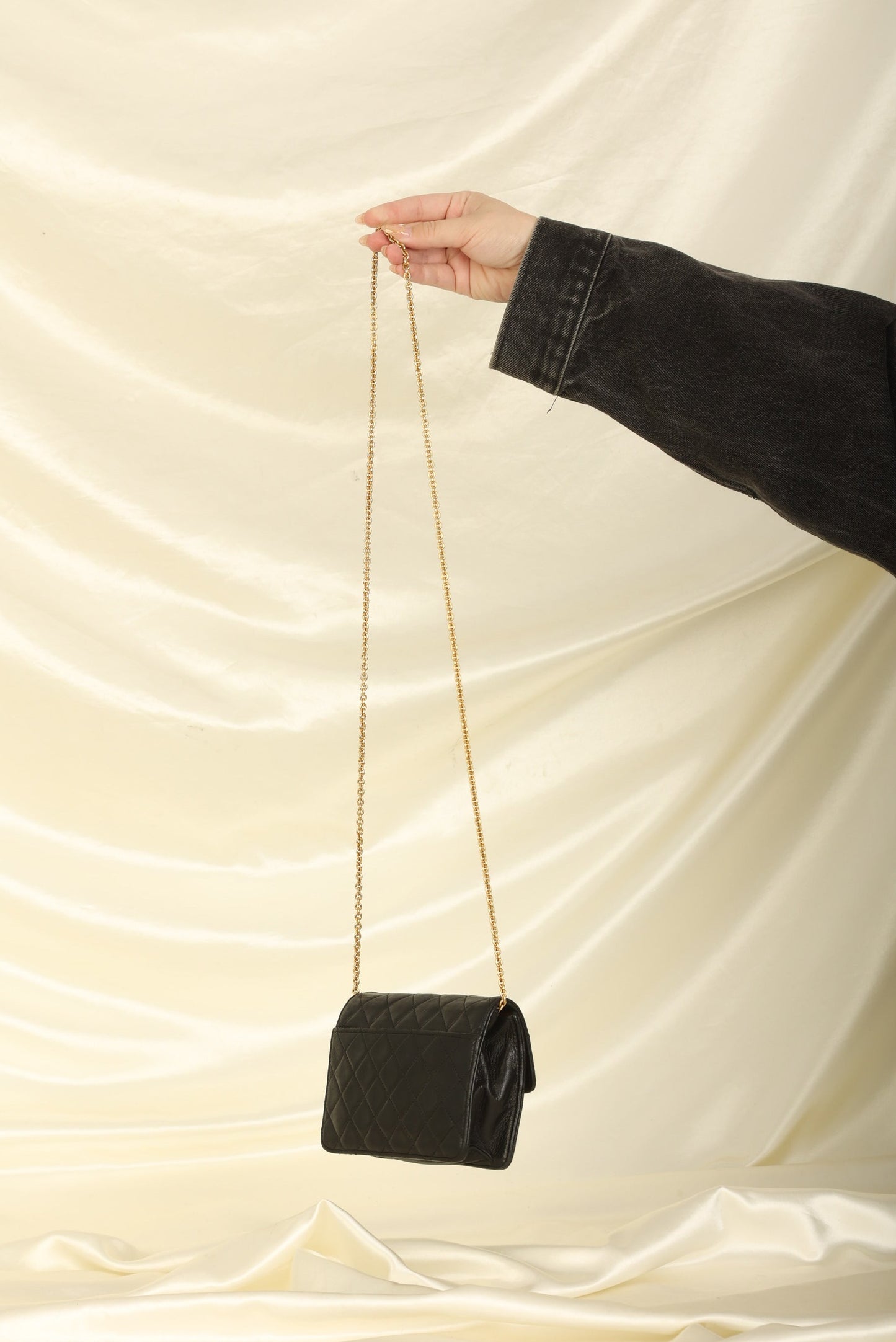 Extremely Rare Chanel 1991 Lambskin Mini Chain Flap