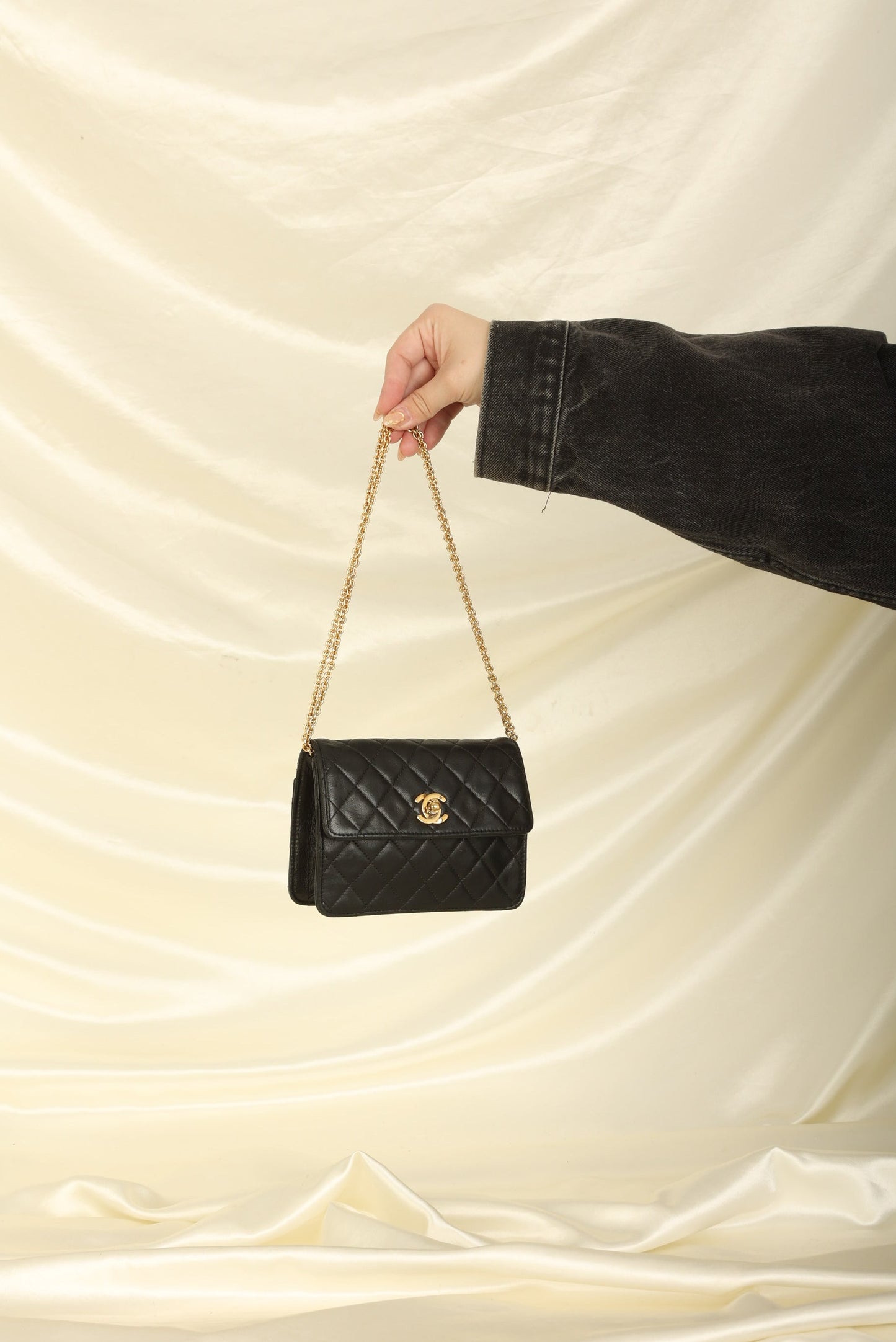 Extremely Rare Chanel 1991 Lambskin Mini Chain Flap