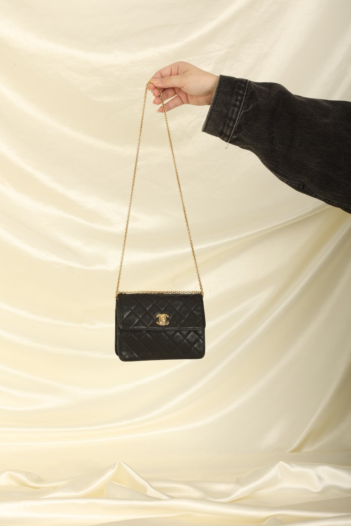 Extremely Rare Chanel 1991 Lambskin Mini Chain Flap