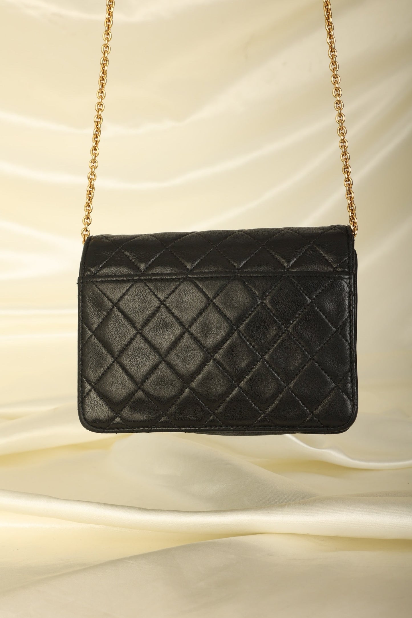 Extremely Rare Chanel 1991 Lambskin Mini Chain Flap
