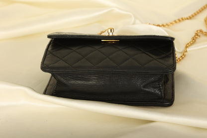 Extremely Rare Chanel 1991 Lambskin Mini Chain Flap