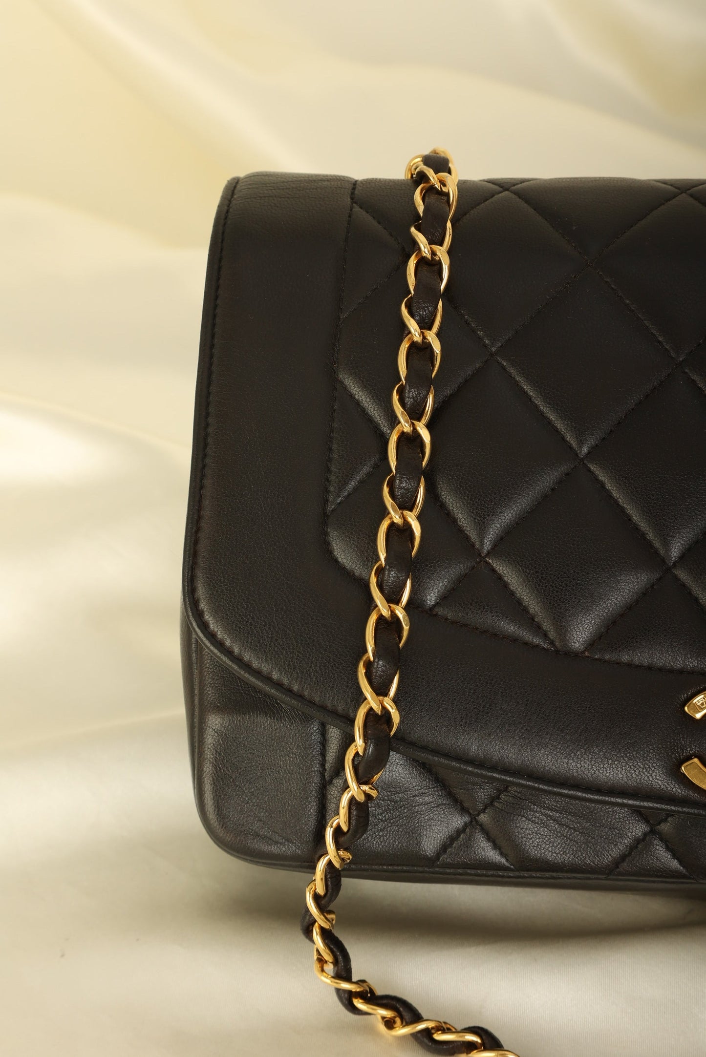 Chanel 1994 Lambskin Medium Diana