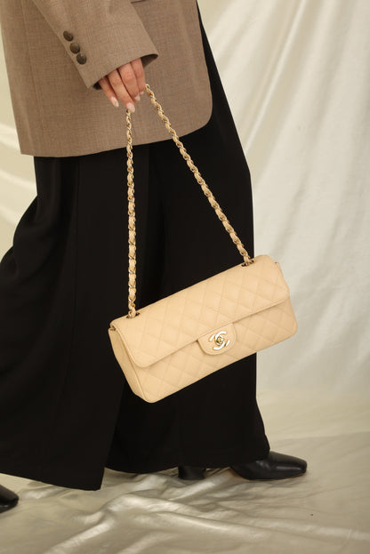 Extremely Rare Chanel 2008 Caviar East West Flap