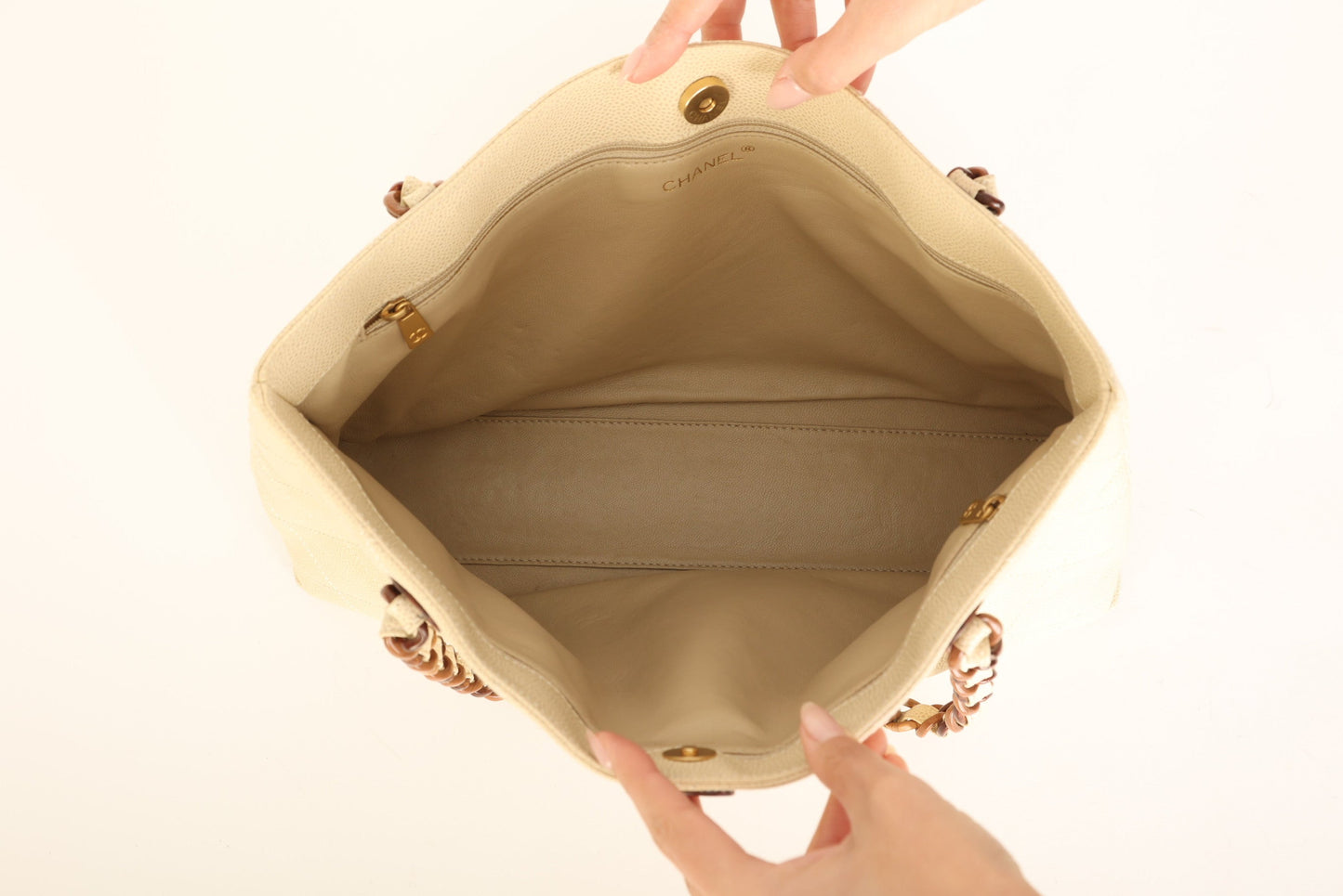 Chanel 2000 Caviar Wood Chain Tote