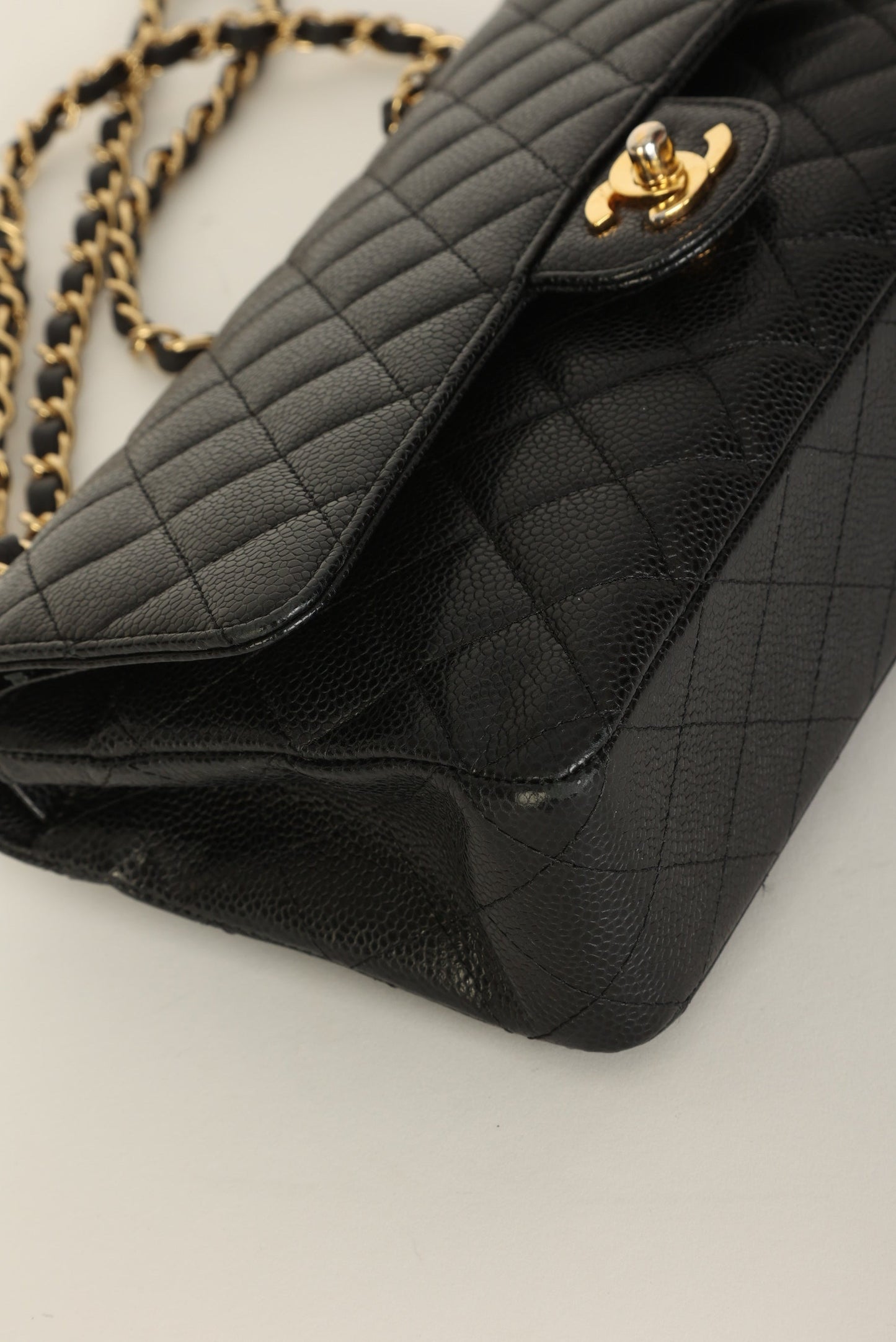 Chanel 2009 Caviar Medium Double Flap