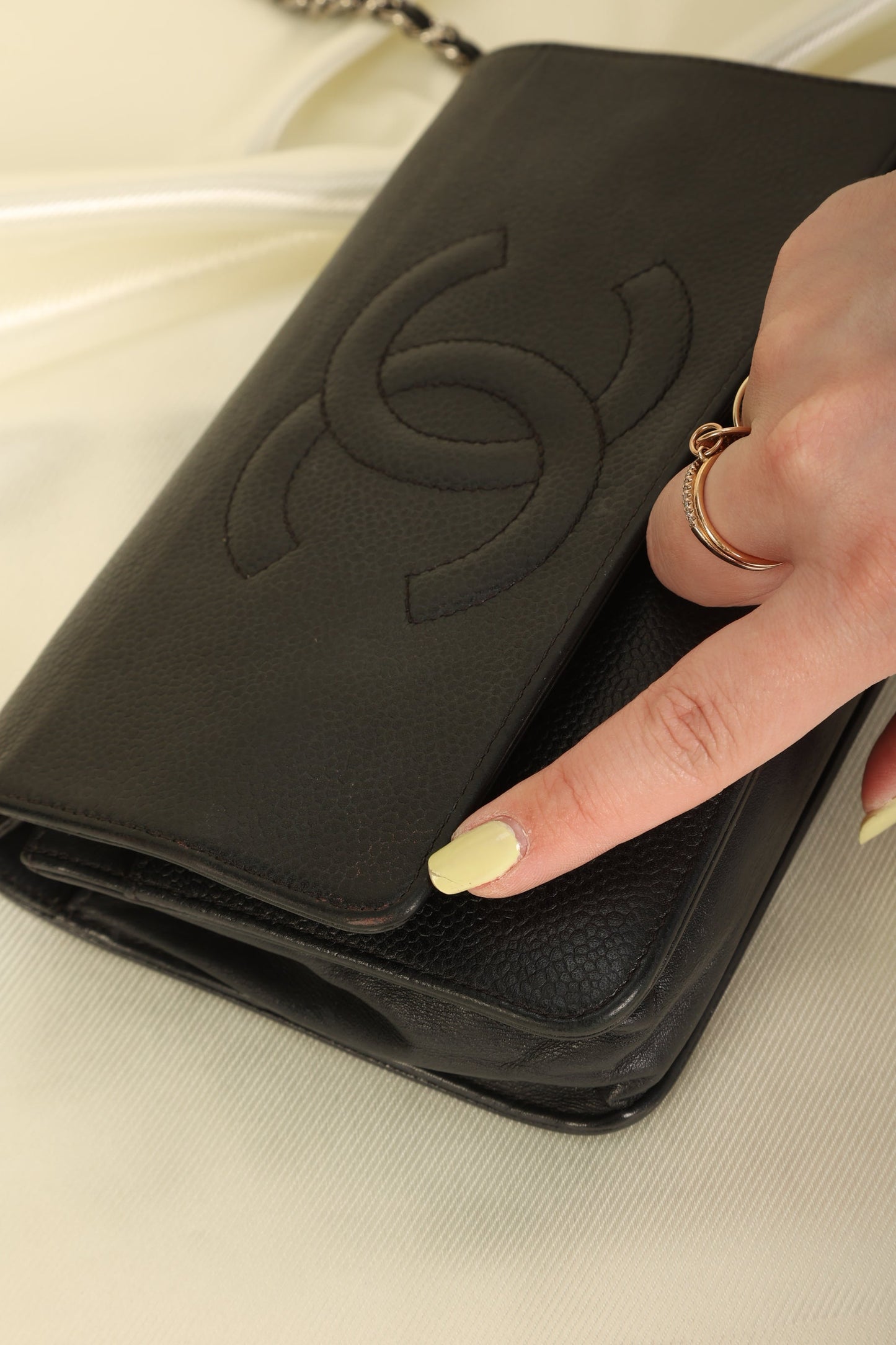 Chanel Caviar Wallet On Chain