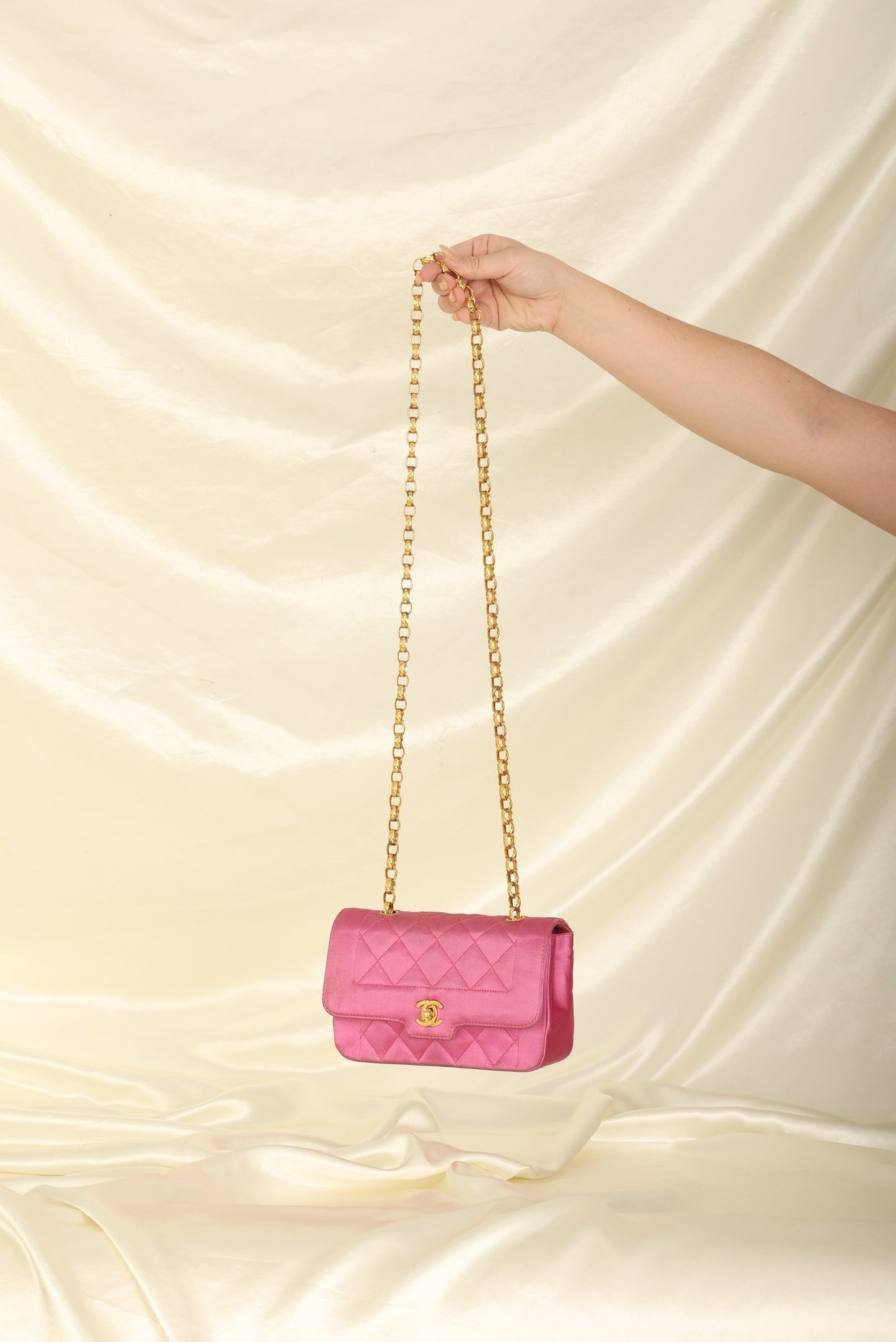 Extremely Rare Chanel 1989 Satin Bijoux Chain Mini Diana