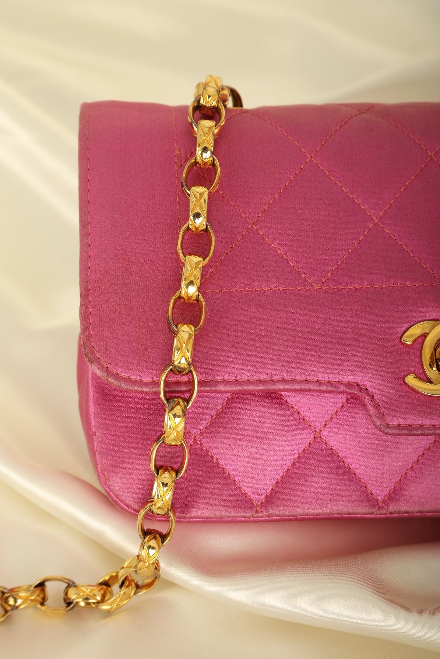Extremely Rare Chanel 1989 Satin Bijoux Chain Mini Diana