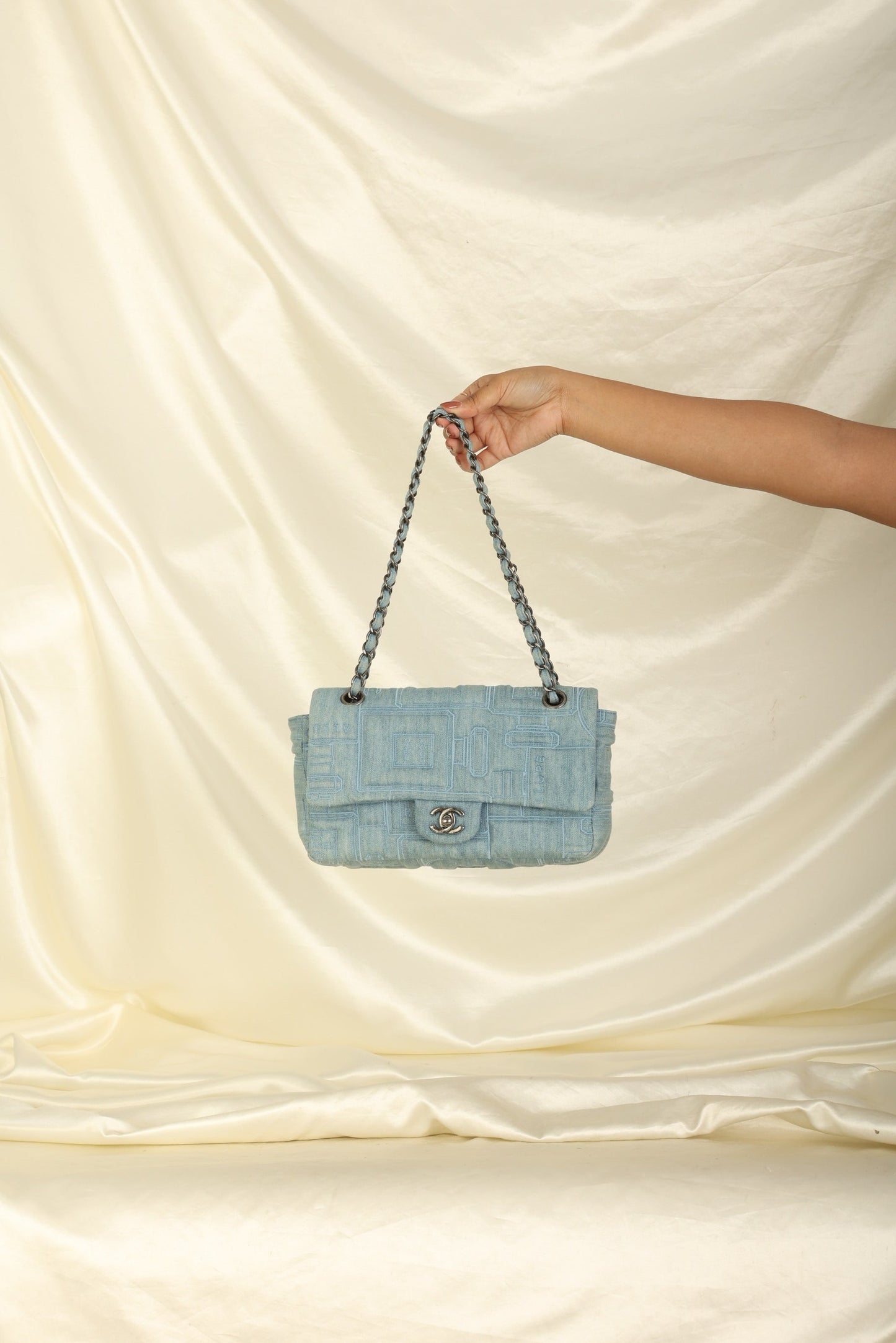 Extremely Rare 2016 Chanel Denim Perfume Embroidered Medium Flap