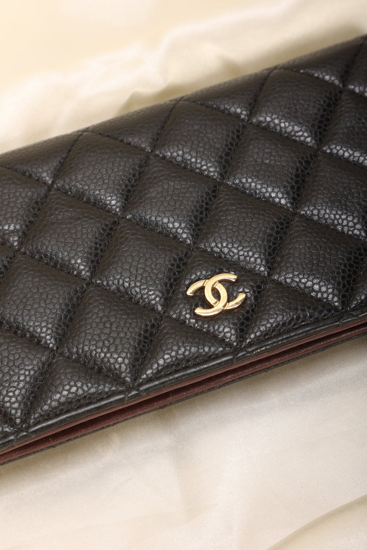 Chanel Caviar Wallet on Chain