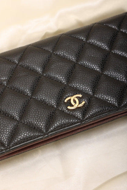Chanel Caviar Wallet on Chain