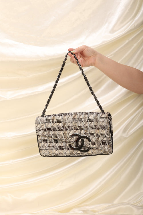 Chanel Tweed Pochette