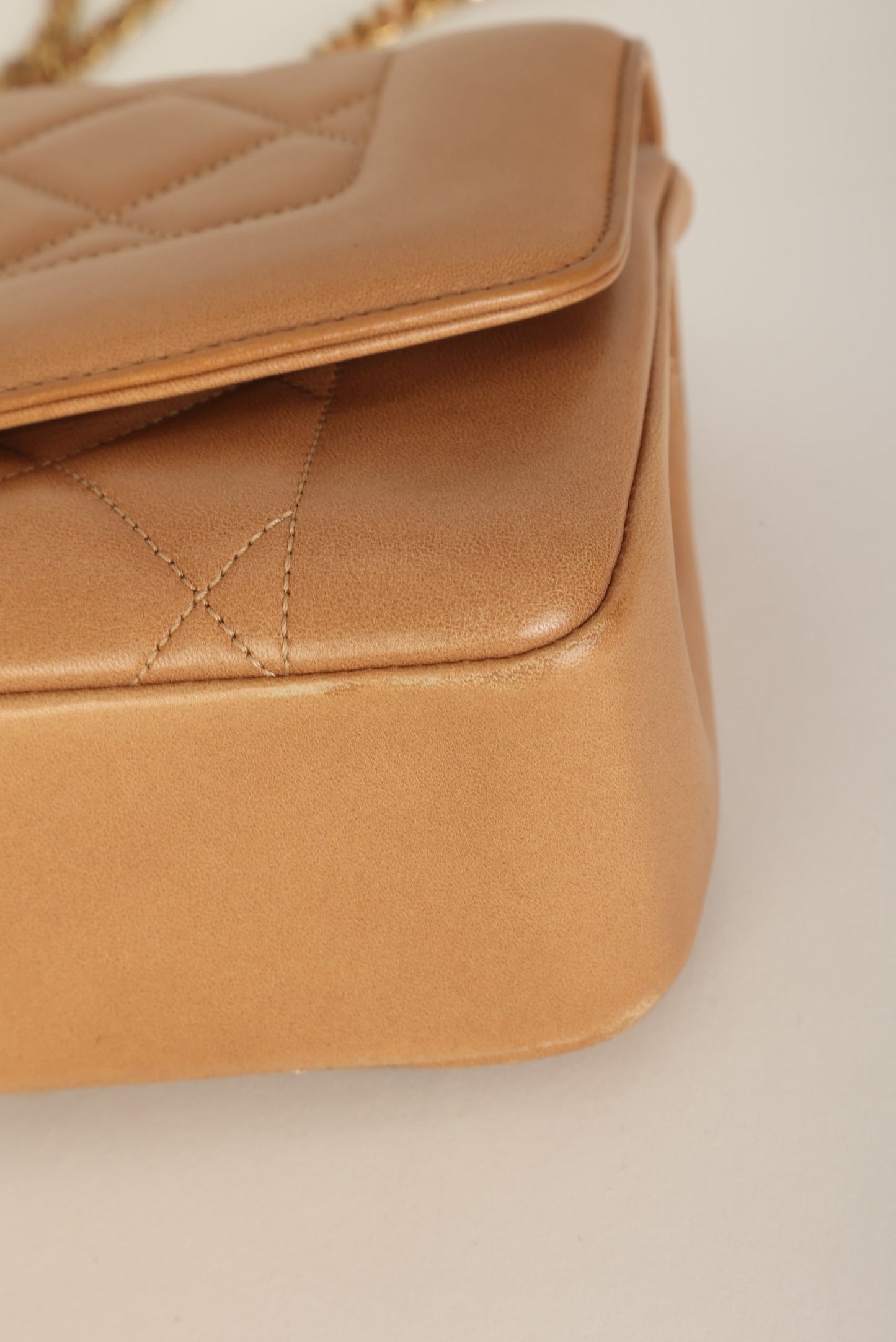 Extremely Rare Chanel 2015 Lambskin Reissue Diana