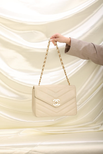Chanel 1994 Caviar Chevron Jumbo Flap