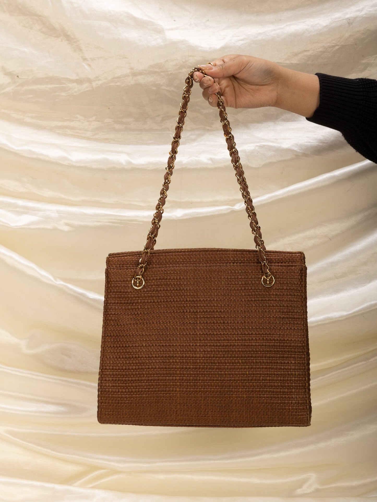 Extremely Rare Chanel Straw Raffia Turnlock Tote