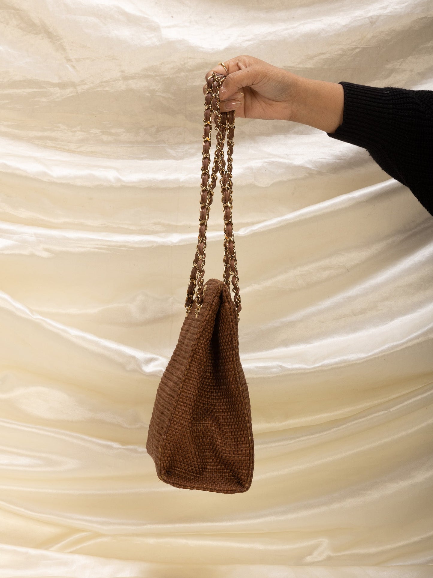 Extremely Rare Chanel Straw Raffia Turnlock Tote