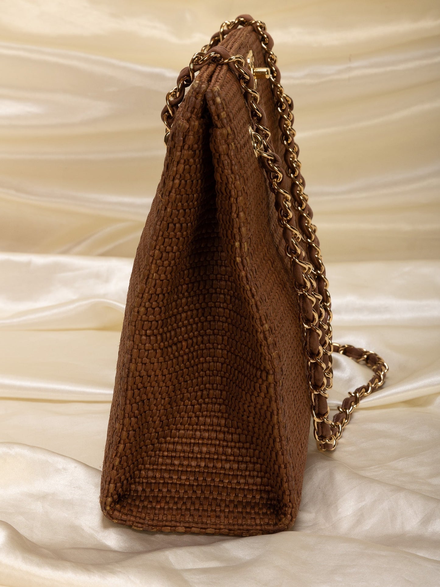 Extremely Rare Chanel Straw Raffia Turnlock Tote