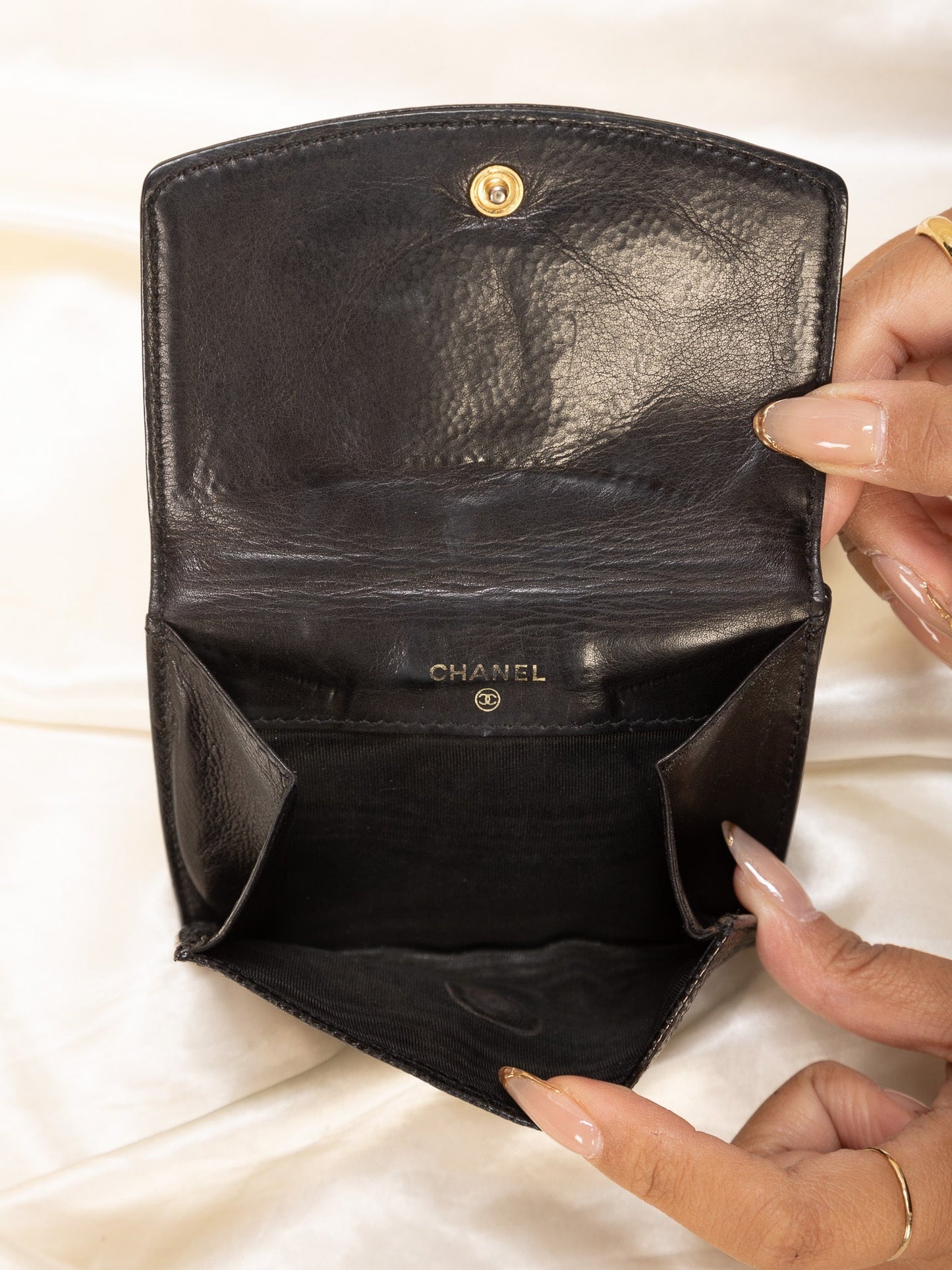Chanel Caviar Wallet On Chain