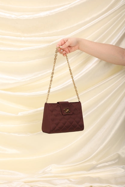 Extremely Rare Chanel Satin Chain Pochette