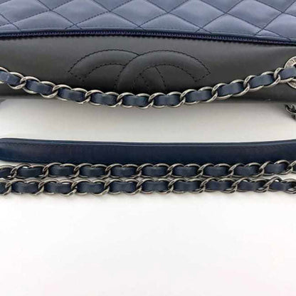 Chanel Sac Single Flap en cuir bleu