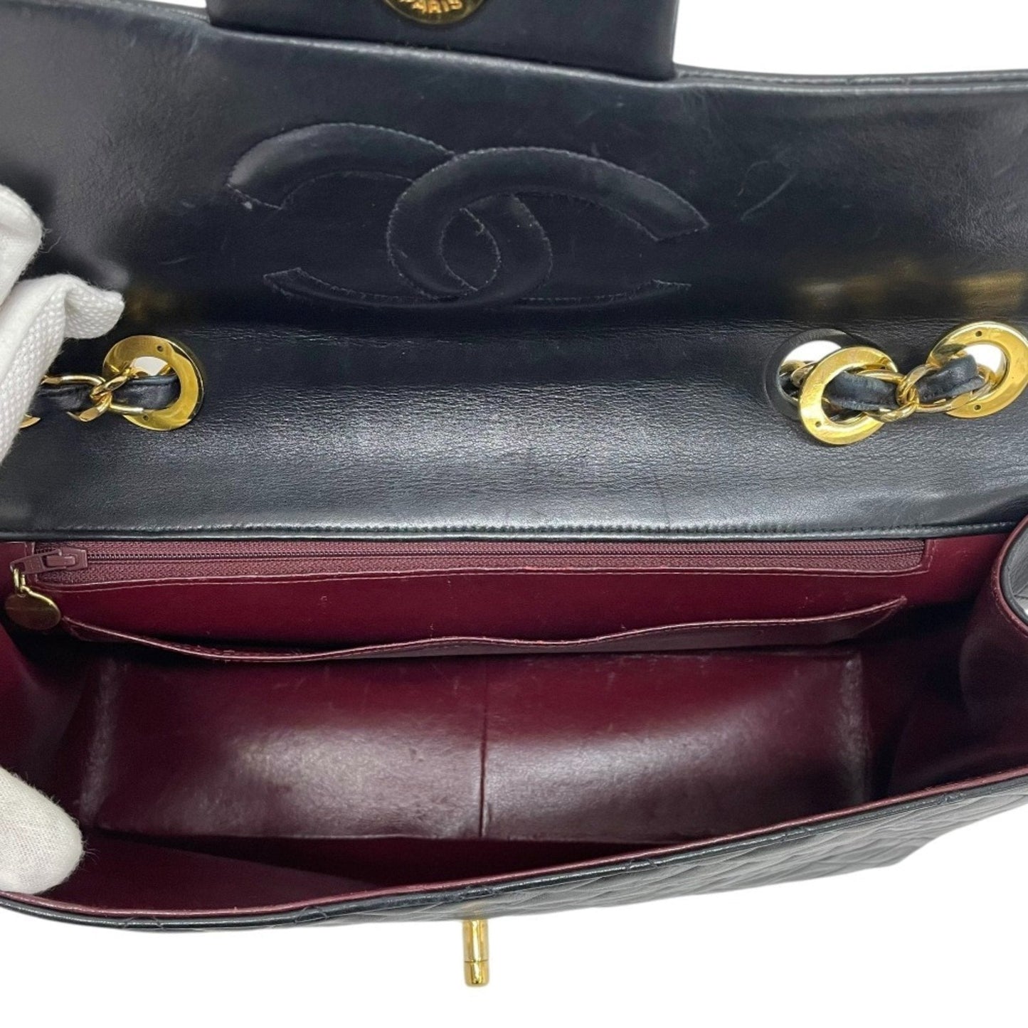 Chanel Sac Single Flap en cuir noir