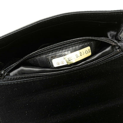 Chanel Sac Square en satin noir