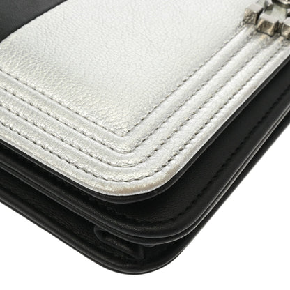 Chanel Sac Boy en cuir noir