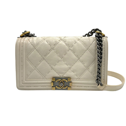 Chanel Sac Boy en cuir blanc