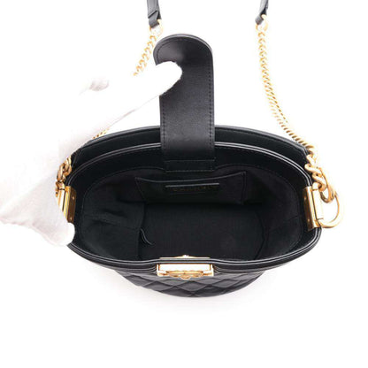 Chanel Sac Boy en cuir noir
