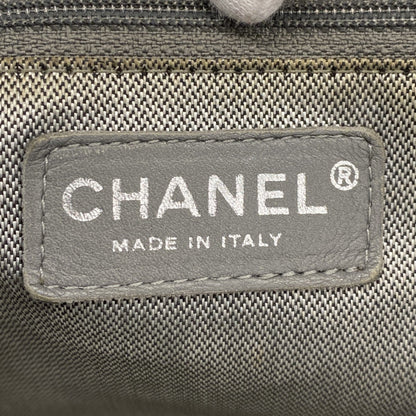 Chanel Sac Mademoiselle en cuir noir