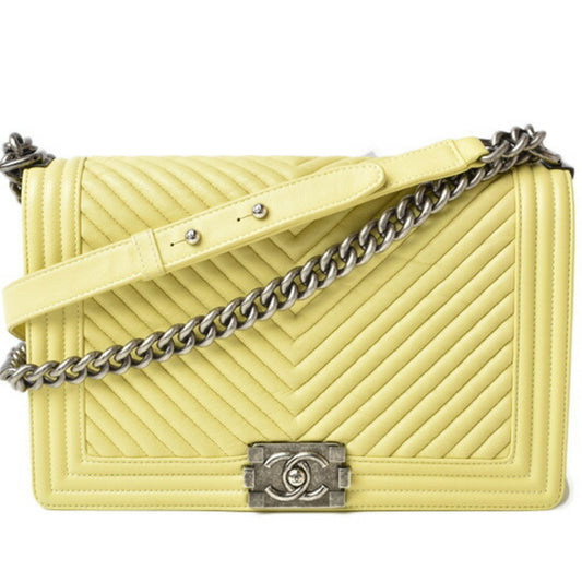 Chanel Sac Boy en cuir jaune